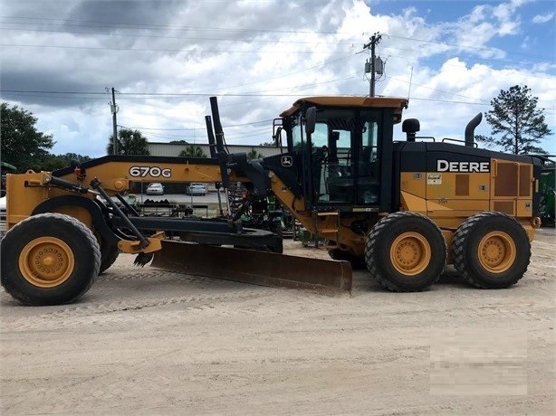 Motoconformadoras Deere 670G usada a buen precio Ref.: 1633040729428439 No. 3