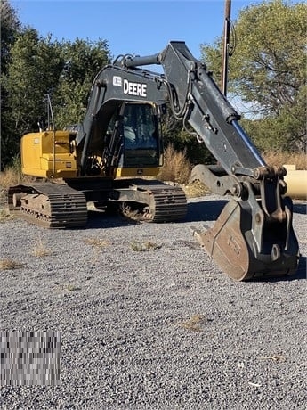 Hydraulic Excavator Deere 200D