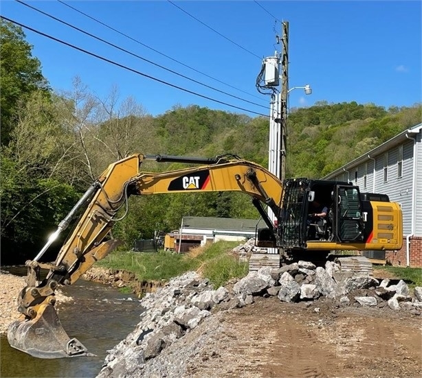 Hydraulic Excavator Caterpillar 320EL