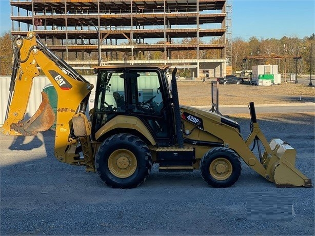 Retroexcavadoras Caterpillar 420F en venta, usada Ref.: 1636588652670126 No. 2