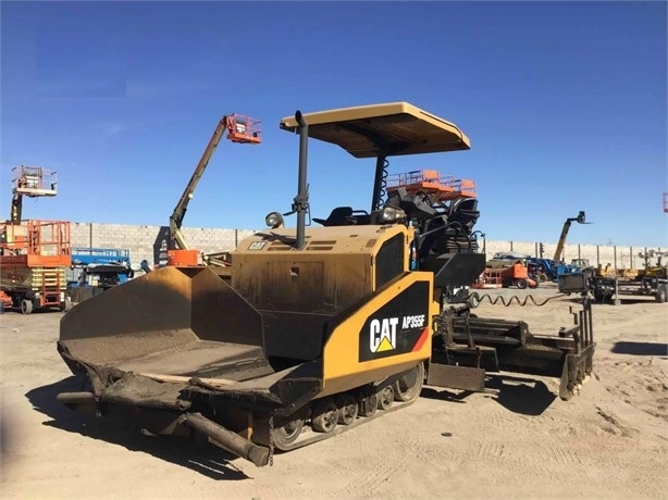 Pavers Caterpillar AP-355