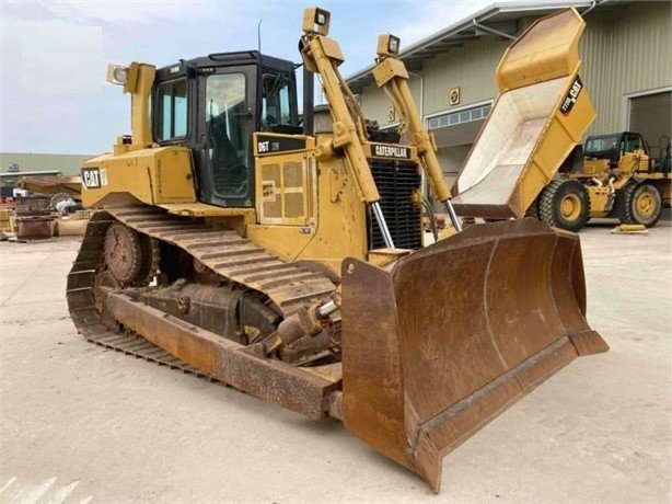 Dozers/tracks Caterpillar D6T