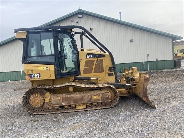 Dozers/tracks Caterpillar D4K