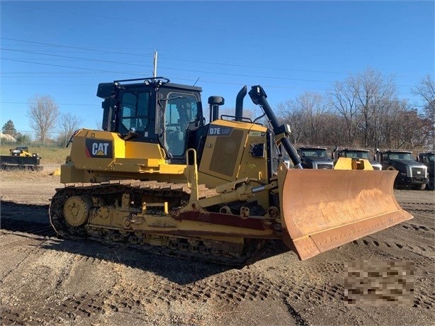 Tractores Sobre Orugas Caterpillar D7E usada en buen estado Ref.: 1639443387376060 No. 2