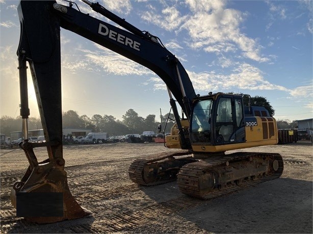 Hydraulic Excavator Deere 250GLC