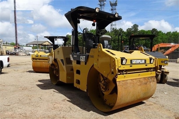 Compactadora Vibratoria Caterpillar CB-534D importada de segunda  Ref.: 1643133860573174 No. 4