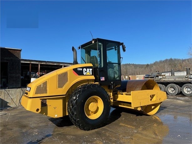 Compactadora Vibratoria Caterpillar CS56 en buenas condiciones Ref.: 1644533405068331 No. 3