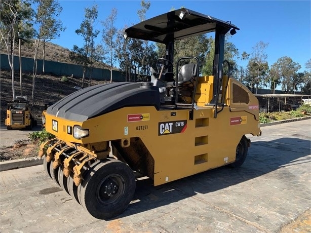 Compactors Tires Asphalt Caterpillar CW16