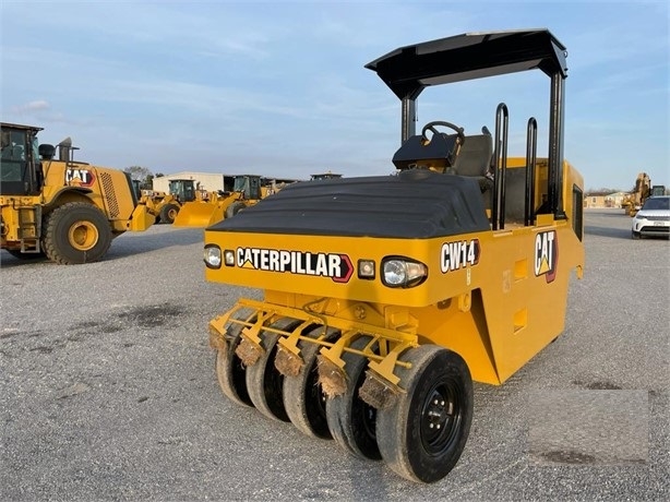 Compactadora Con Llantas Caterpillar CW14 en optimas condiciones Ref.: 1644864479277192 No. 4