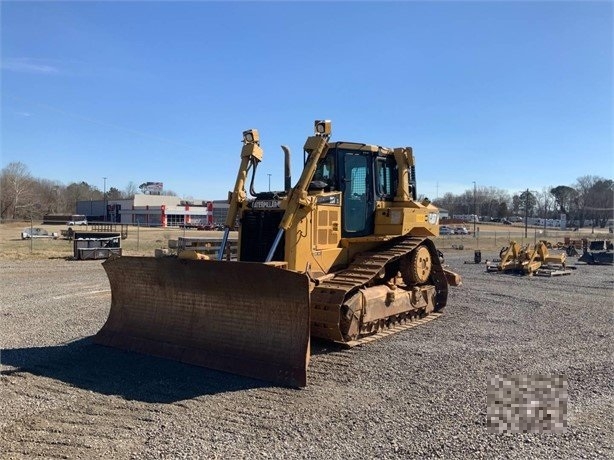 Dozers/tracks Caterpillar D6T