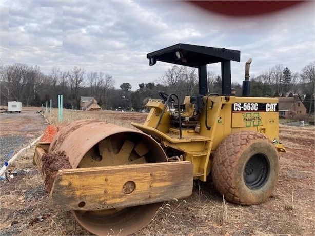 Compactadora Vibratoria Caterpillar CS-563