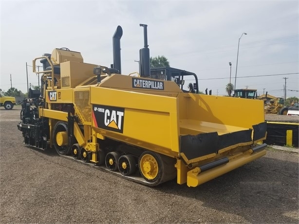 Pavers Caterpillar AP-1055B