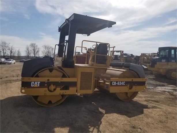 Compactadora Vibratoria Caterpillar CB-534C en optimas condicione Ref.: 1647372853906356 No. 2