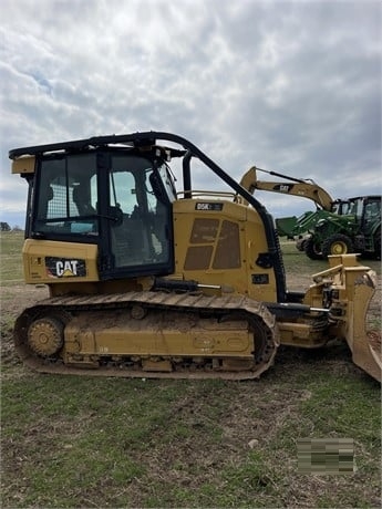 Dozers/tracks Caterpillar D5K