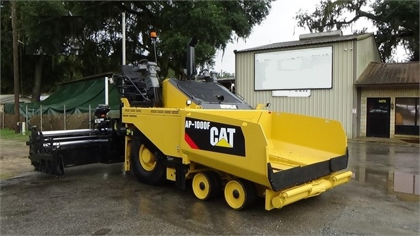 Pavimentadoras Caterpillar AP-1000F