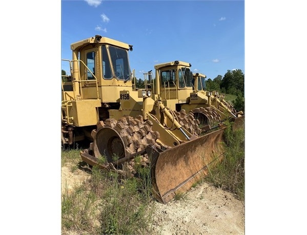 Compactadoras Suelos Y Rellenos Caterpillar 815B de medio uso en  Ref.: 1647627897805021 No. 2