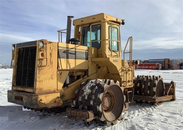 Compactadoras Suelos Y Rellenos Caterpillar 815B usada a buen pre Ref.: 1647631012520434 No. 2