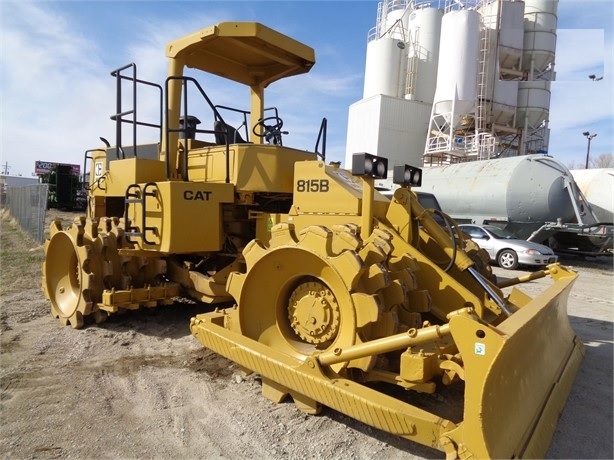 Compactadoras Suelos Y Rellenos Caterpillar 815B