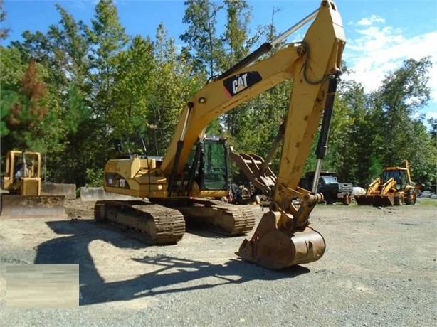 Excavadoras Hidraulicas Caterpillar 320DL de segunda mano en vent Ref.: 1648170923746156 No. 2