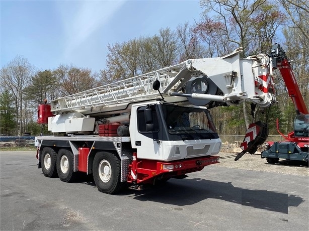 Cranes Grove GMK3055