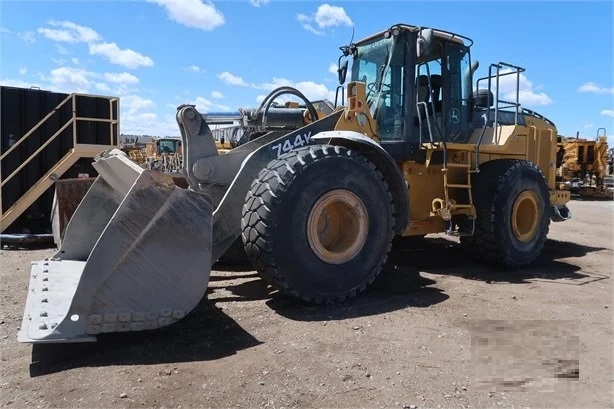 Cargadoras Sobre Ruedas Deere 744K