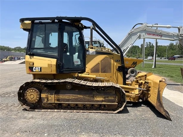 Dozers/tracks Caterpillar D5K