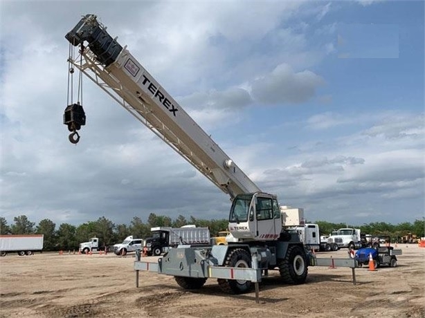 Cranes Terex RT230