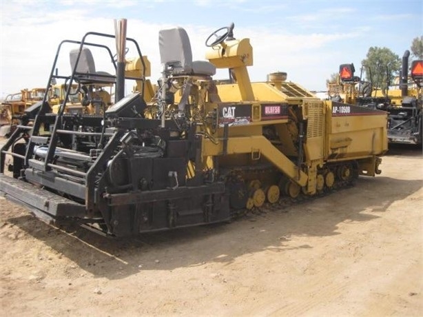 Pavimentadoras Caterpillar AP-1050B