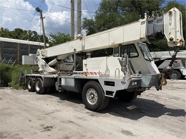 Cranes Terex T340