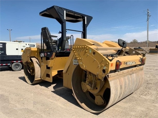 Compactadora Vibratoria Caterpillar CB64 importada en buenas cond Ref.: 1662060466034305 No. 4