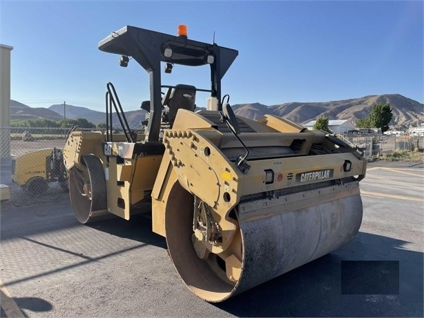 Vibratory Compactors Caterpillar CB64