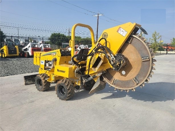 Trencher Vermeer RTX450