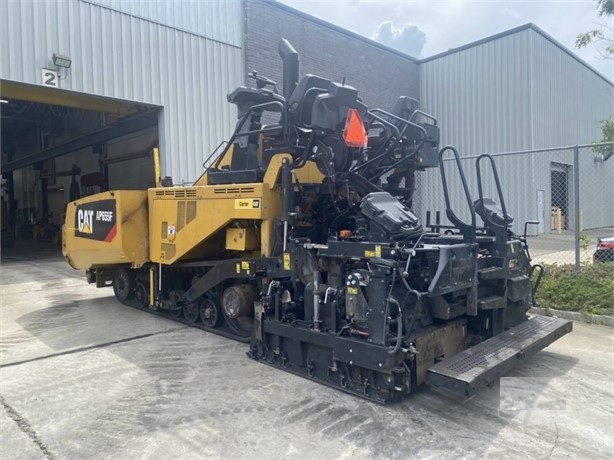 Pavers Caterpillar AP-655F