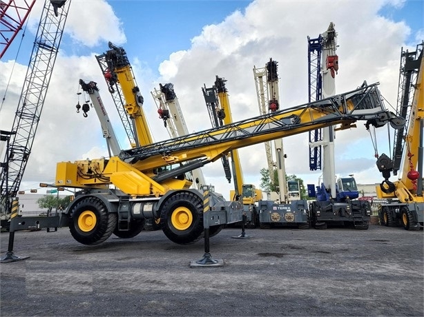 Gruas Grove RT700E de segunda mano a la venta Ref.: 1669932444255175 No. 2