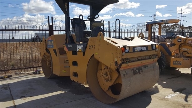 Compactadora Vibratoria Caterpillar CB-534D usada de importacion Ref.: 1670341751485698 No. 2