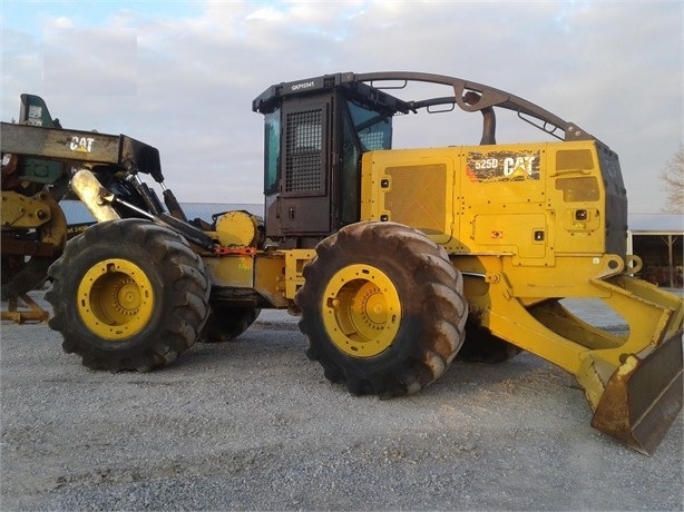 Forest Machines Caterpillar 525D