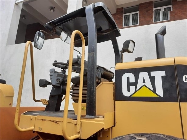 Compactadora Vibratoria Caterpillar CS-533E importada a bajo cost Ref.: 1674506461859592 No. 4