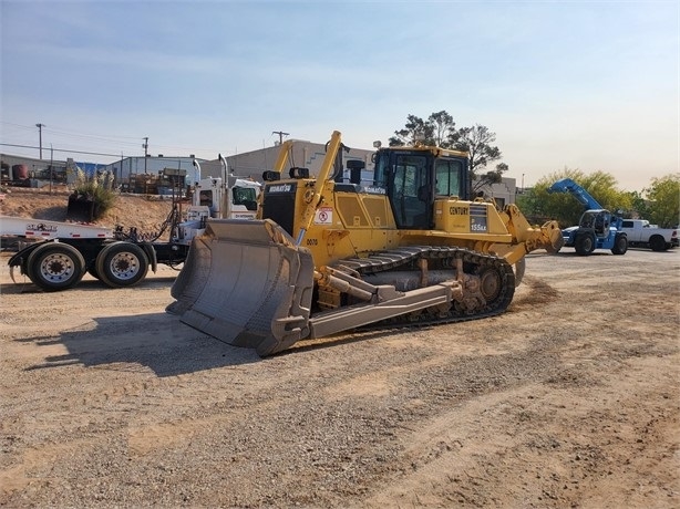 Tractores Sobre Orugas Komatsu D155AX de medio uso en venta Ref.: 1675372478891915 No. 2