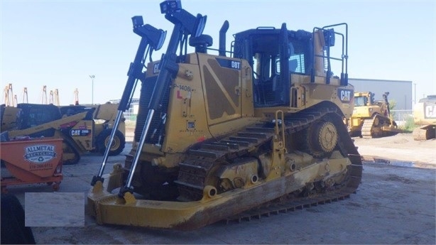 Dozers/tracks Caterpillar D8T