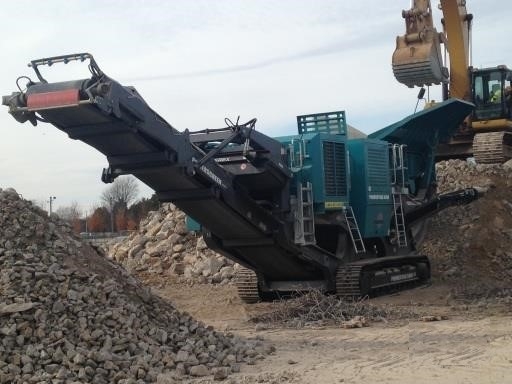 Trituradoras Powerscreen PREMIERTRAK 400 importada de segunda man Ref.: 1677100867301839 No. 2