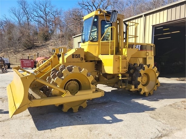 Compactadoras Suelos Y Rellenos Caterpillar 815B