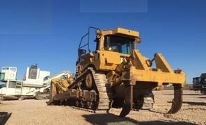 Dozers/tracks Caterpillar D8T