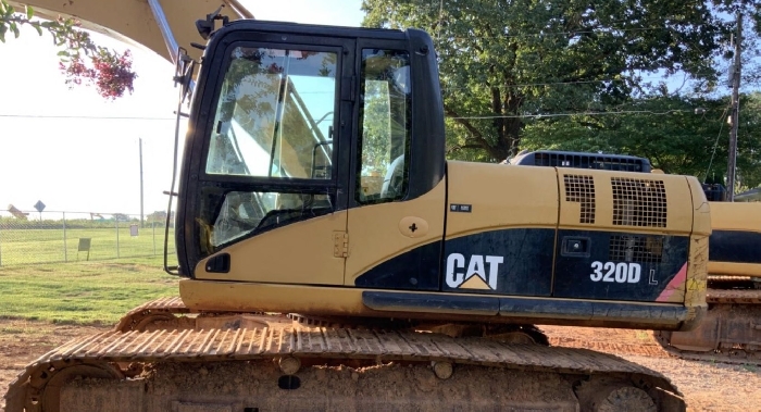 Excavadoras Hidraulicas Caterpillar 320DL seminueva en perfecto e Ref.: 1679765637337299 No. 4