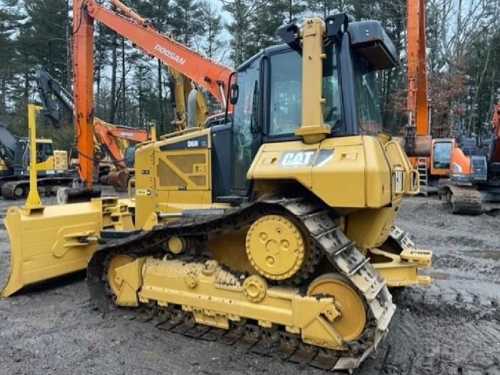 Dozers/tracks Caterpillar D6N