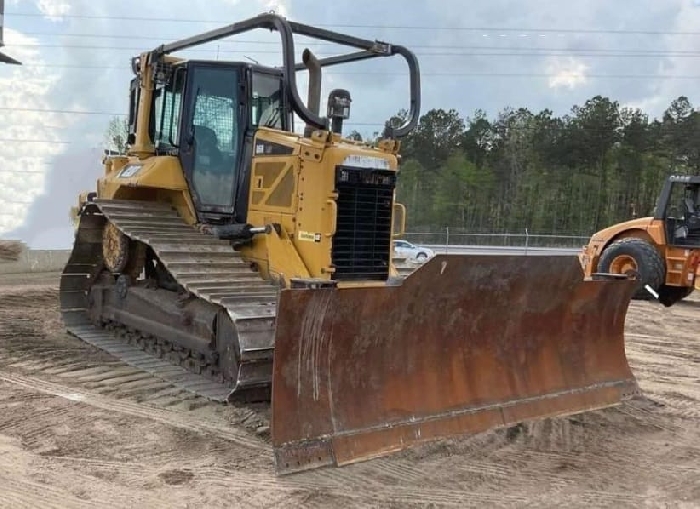 Dozers/tracks Caterpillar D6N