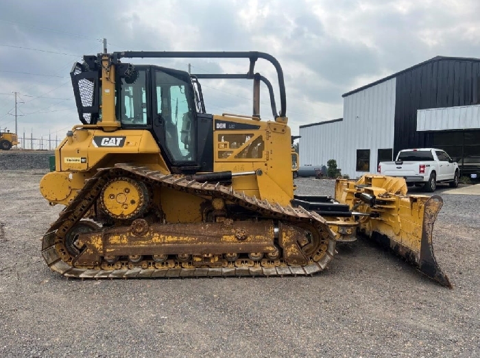 Dozers/tracks Caterpillar D6N