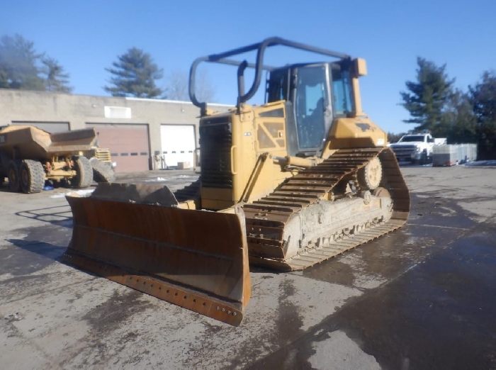 Dozers/tracks Caterpillar D6N