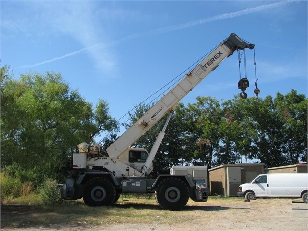 Cranes Terex RT670