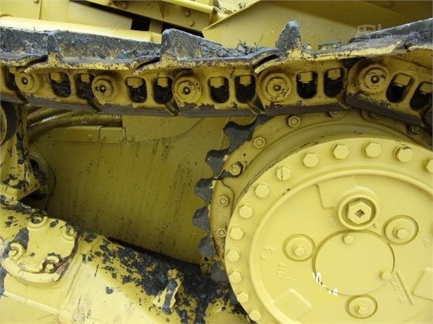 Tractores Sobre Orugas Caterpillar D5M en venta Ref.: 1682628082168727 No. 2