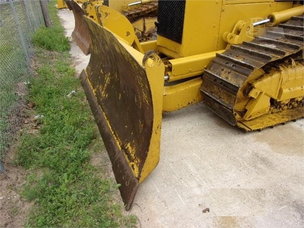 Tractores Sobre Orugas Caterpillar D5M en venta Ref.: 1682628082168727 No. 3